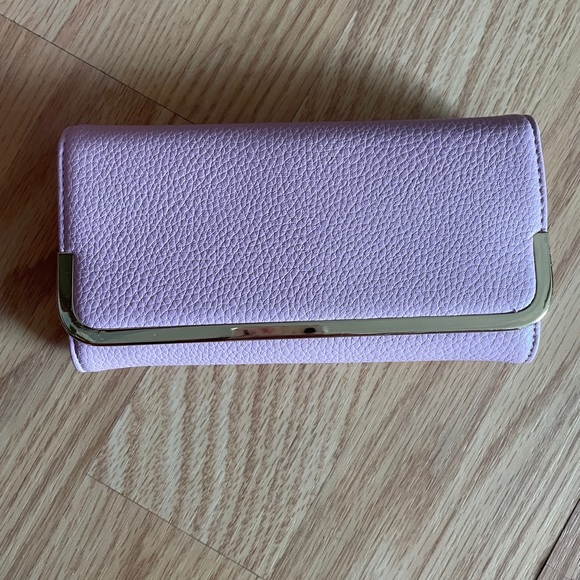 Pink Purse - Picture 3 of 4